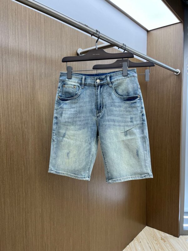 巴寶莉牛仔短褲29-38B43105