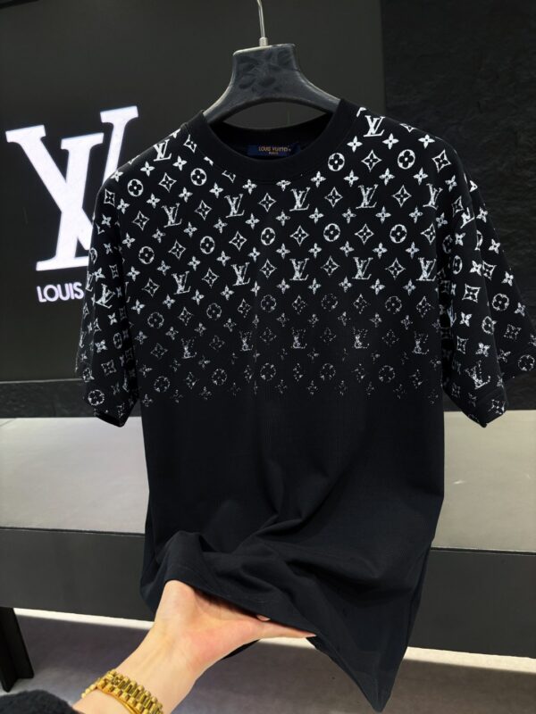 LV高版圓領短袖歐碼偏大.S·-XL·A227075